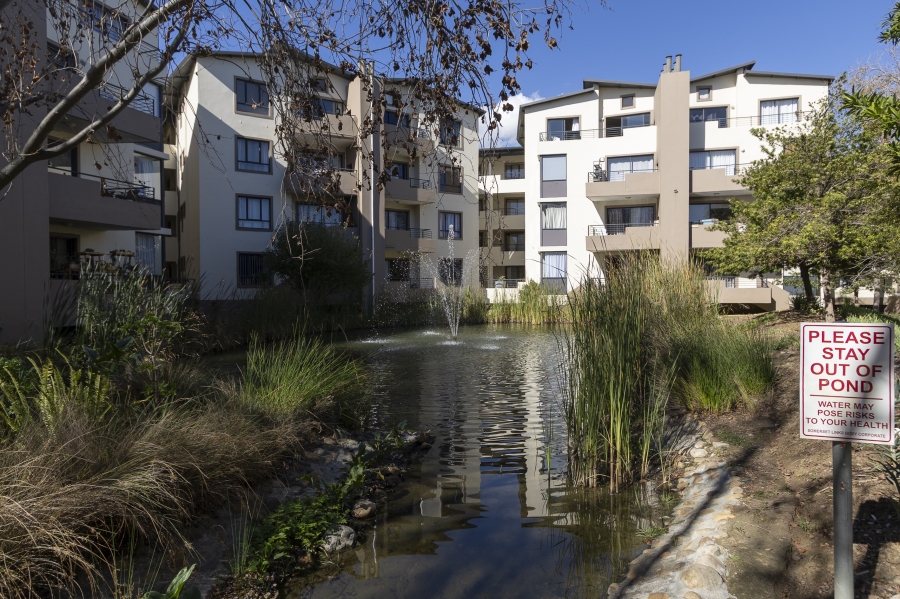 3 Bedroom Property for Sale in Somerset West Mall Triangle Western Cape